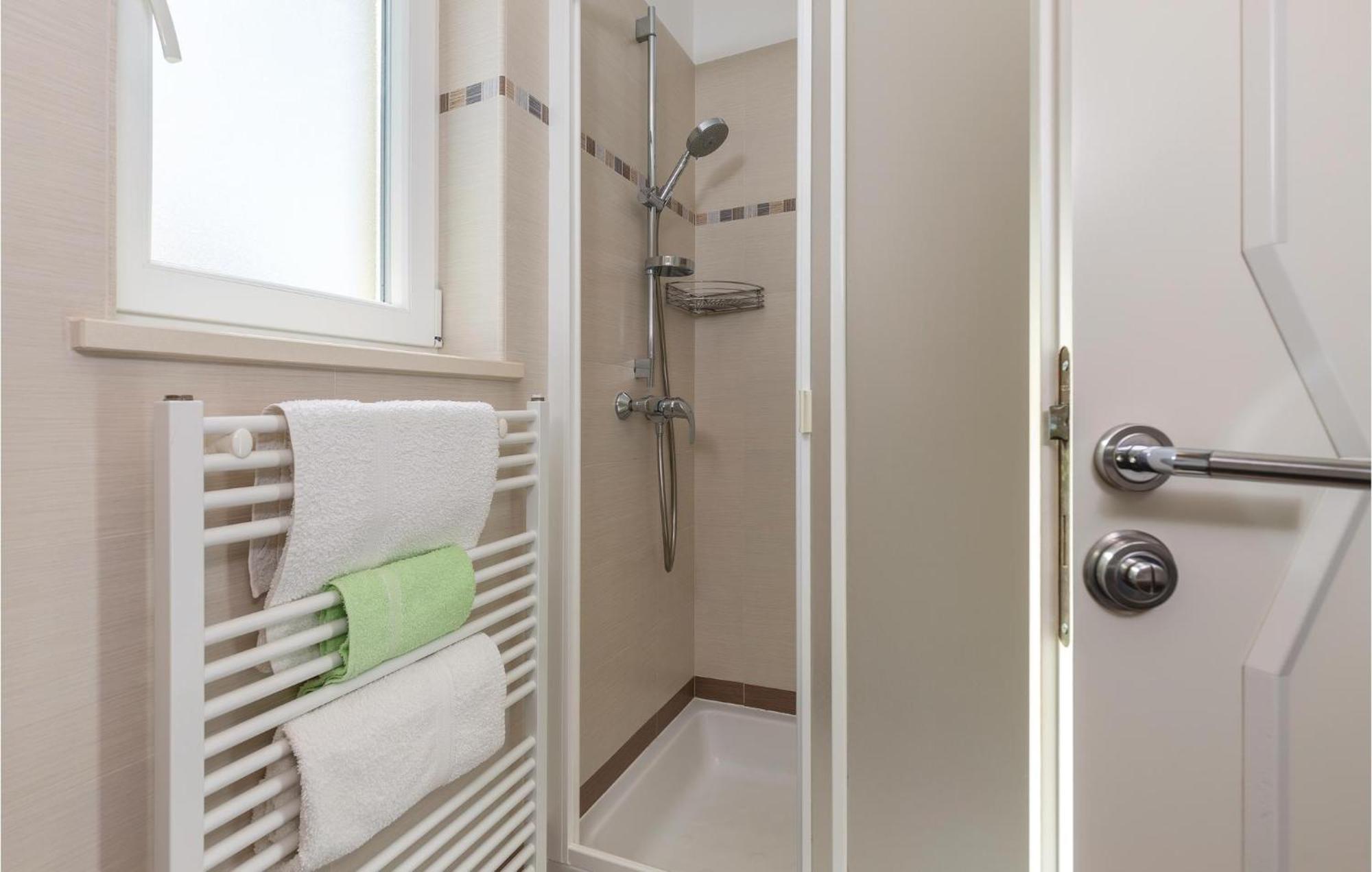 Gorgeous Apartment In Labin With Kitchen Zewnętrze zdjęcie