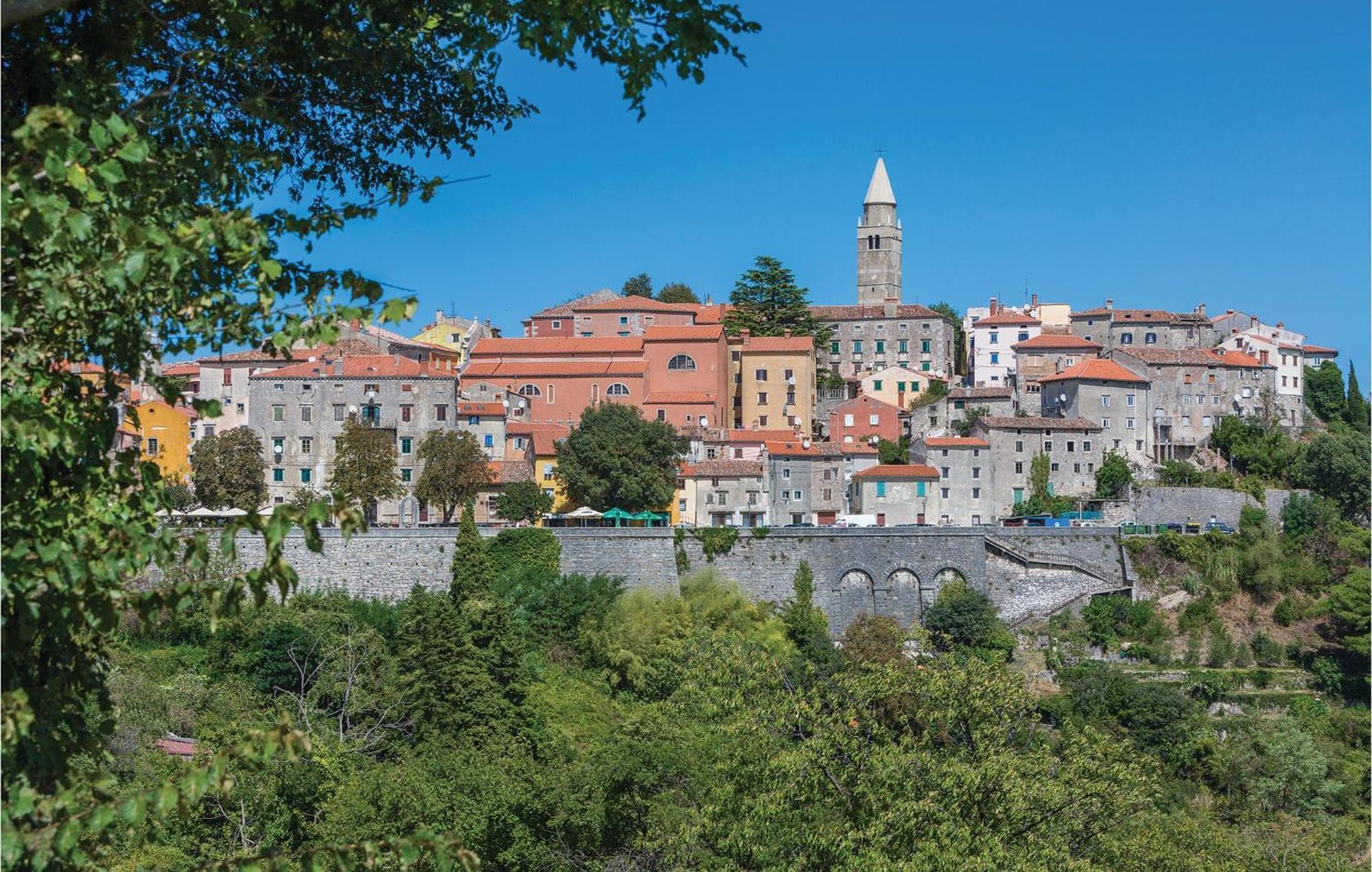 Gorgeous Apartment In Labin With Kitchen Zewnętrze zdjęcie