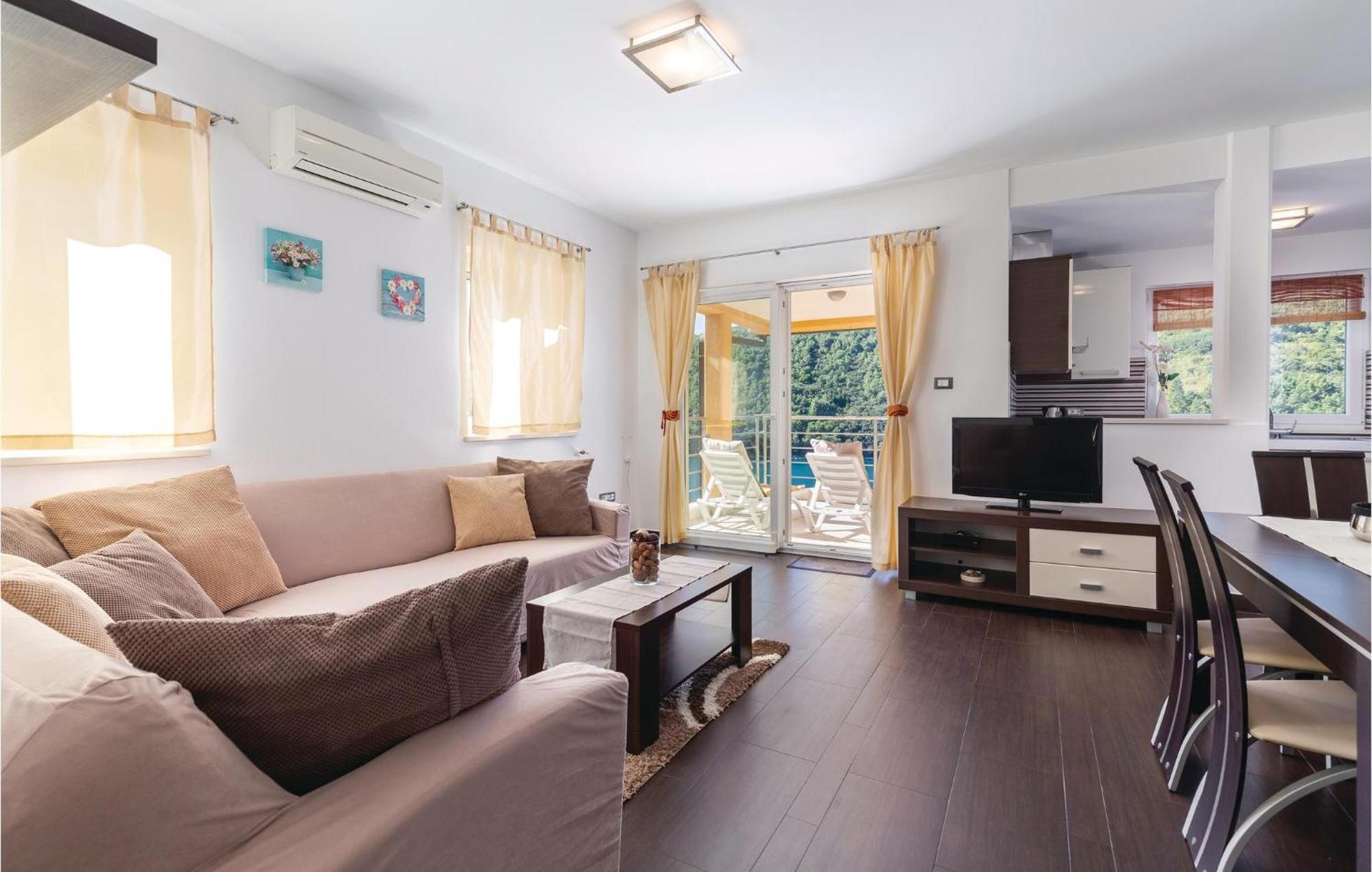 Gorgeous Apartment In Labin With Kitchen Zewnętrze zdjęcie